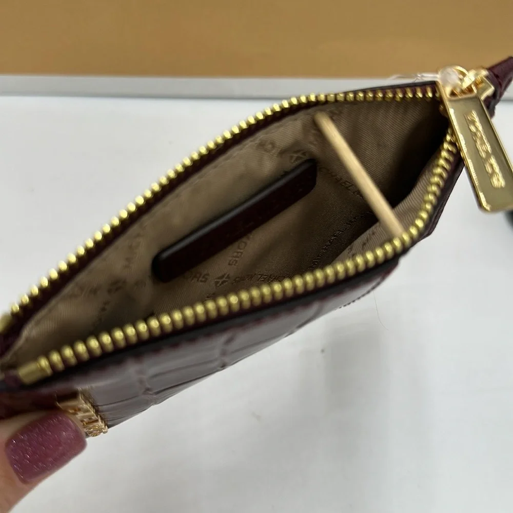 MICHAEL KORS JET SET TRAVEL MEDIUM TZ CARD CASE IN OXBLOOD